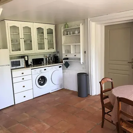 Holiday home Petit Clos